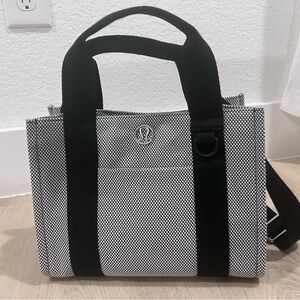 Lululemon Two Tone Canvas Tote Bag Mini 4.5L
